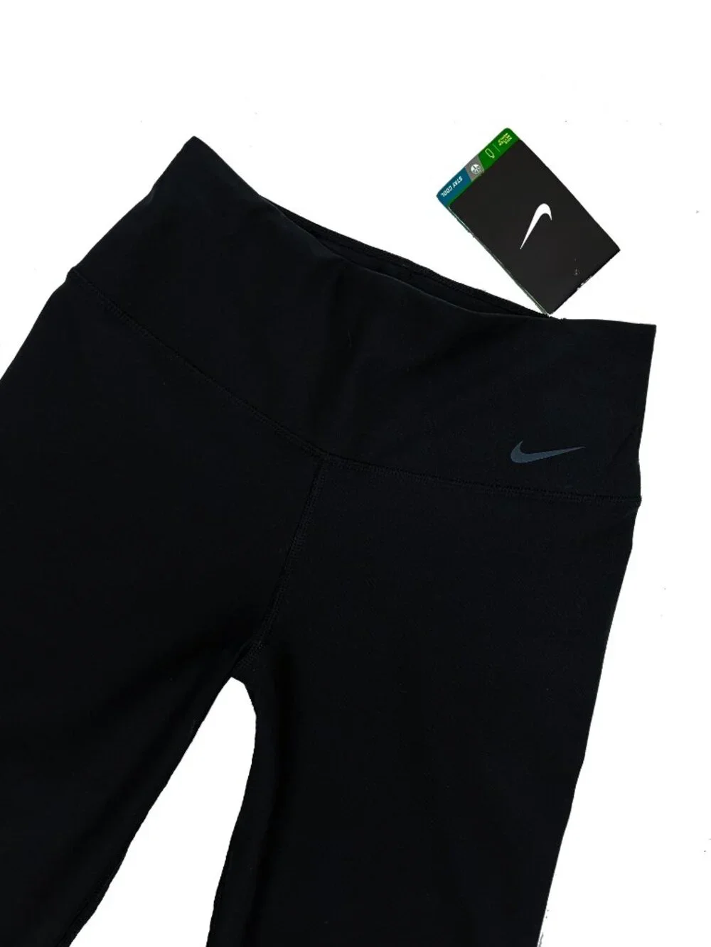Nike NEW NWT Dri Fit Legend 2.0 Slim Fit Flare Black Capri Pant Women XS X-Small